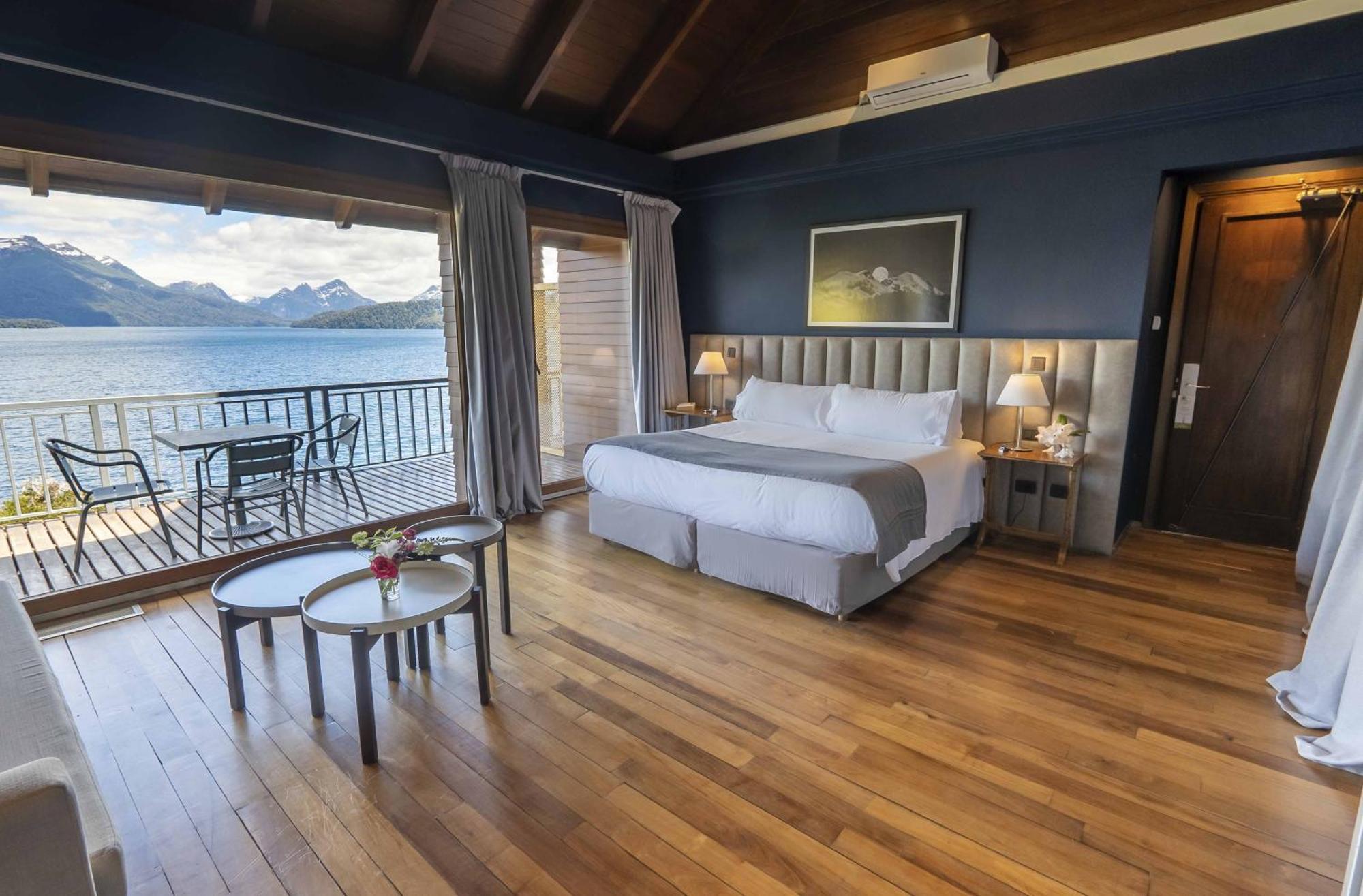 Deluxe Double Room Lake View